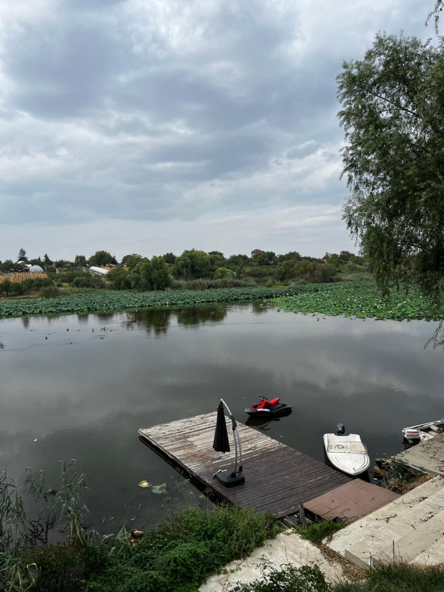 La Nuferi Lac To Therme & Aeroport Otopeni Hotel Snagov Buitenkant foto